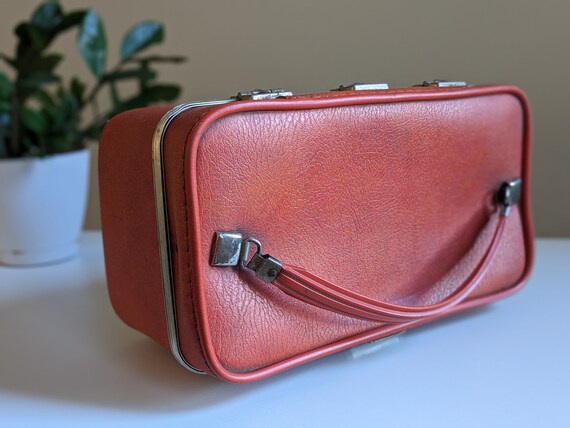 Vintage Red Town Craft Traincase | Small makeup c… - image 6