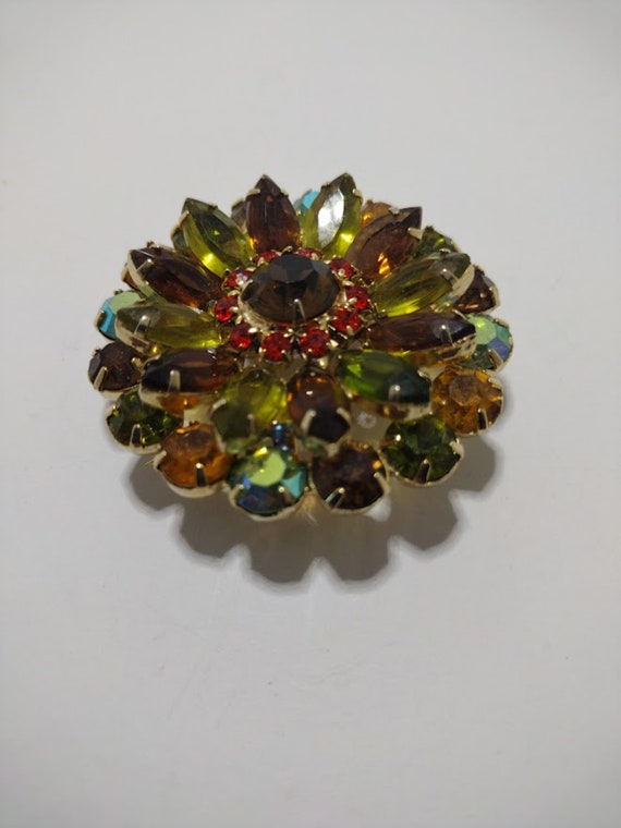 Gorgeous Vintage Rhinestone Brooch!