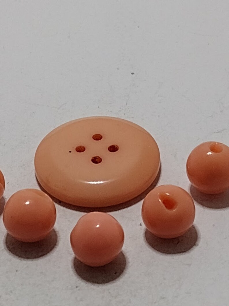 Vintage Set of Coral Plastic Buttons - Etsy