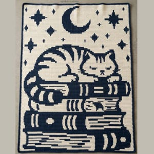 Wzór na szydełkowy kocyk z mozaiką "Drzemka z Kotem" z Book Nook | Prezent dla miłośnika kotów i czytelnika | Narzuta z motywem śpiącego kota w formacie PDF
