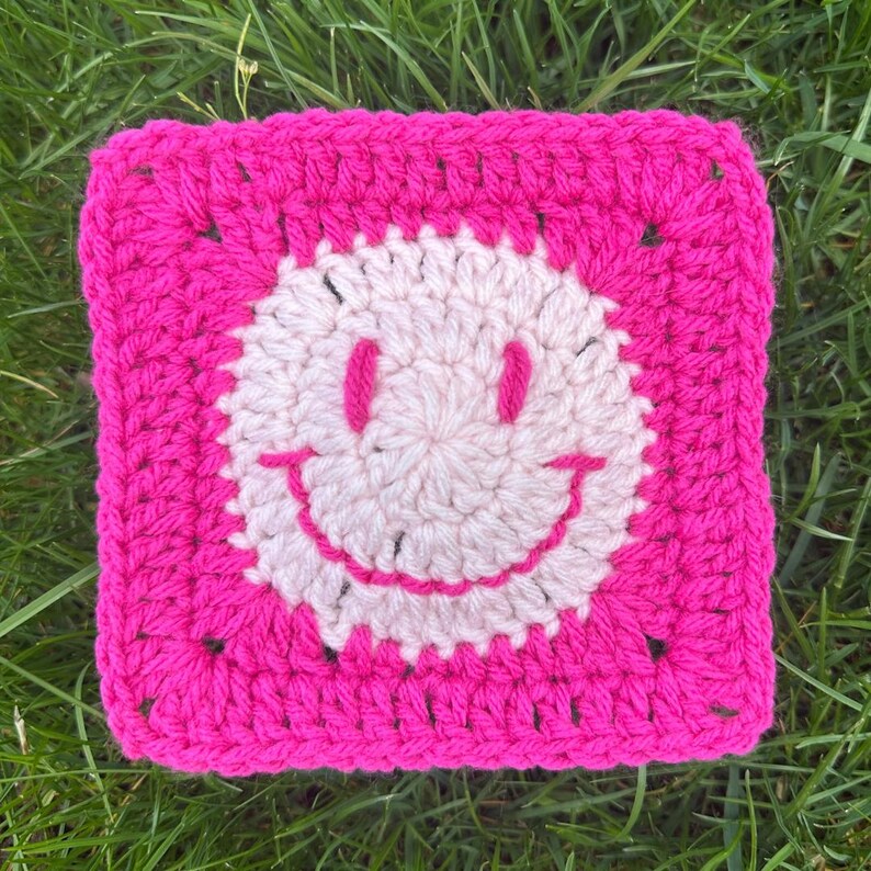 Smiley Face Granny Square Crochet Pattern – Happy Square PDF Tutorial ...