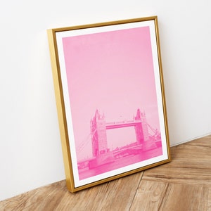 Impresión digital del Puente de la Torre de Londres - Arte mural de color rosa intenso - Impresiones artísticas de gran tamaño - Póster de ciudad - Arte mural de Londres - Póster de viaje