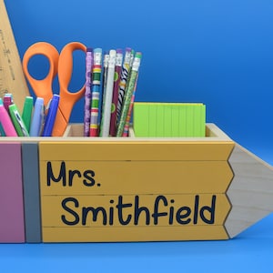 Personalized Wooden Pencil Holder Desk Organizer, Teacher Gift, Teacher Appreciation, Name Sign, End of School Year, Teacher Graduation