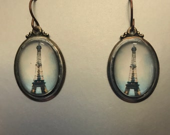 Iconic Images Earrings Paris Eiffel Tower