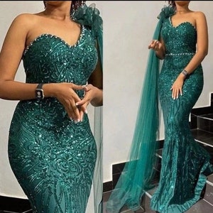 Lace and Suede/Velvet Combination Styles  Combination fashion, Velvet lace  dress, Corset asoebi styles