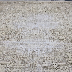 Beige Oushak Wool Rug, 9.58&#39; x 12.20&#39; Turkish Area Rug, Neutral Wool Rug, Oversized Heriz Pattern Rug, Large Vintage Rug, Distressed Rug