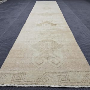 Tapis de course turc vintage, 2,85 x 12,24 pieds beige oushak, tapis de course turc neutre, tapis de course délavé, tapis de course en détresse