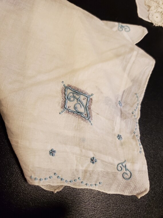 Vintage embroidered handkerchiefs - image 5