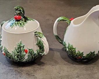 Lefton White Holly Berry Creamer Sugar Bowl Set Vintage