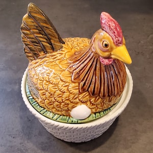 Vtg Ceramic Rooster Egg Storage