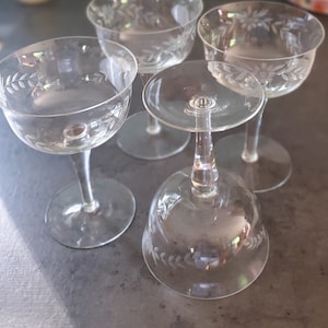 Champagne / Tall Sherbert Stemware by Colony / Set of 4 Vintage Glasses