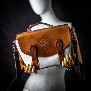Uncharted satchel sales