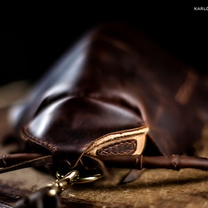 Leather Isopod Sling PDF Pattern with SVG file. Giant Deep Sea Bathynomus Bag Template Download (with video tutorial)
