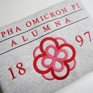 Sudadera con capucha y cuello redondo personalizables con el escudo de la hermandad bordado para exalumnas / Sudadera con letras cosidas de la familia Big Little / Regalo para Big and Little