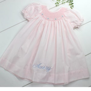 Newborn Girls Pink Smocked Dress Bonnet Set, Baby Girls Take Home Daygown Dress, Classic Vintage Infant Girls Bishop Dress Petit Ami