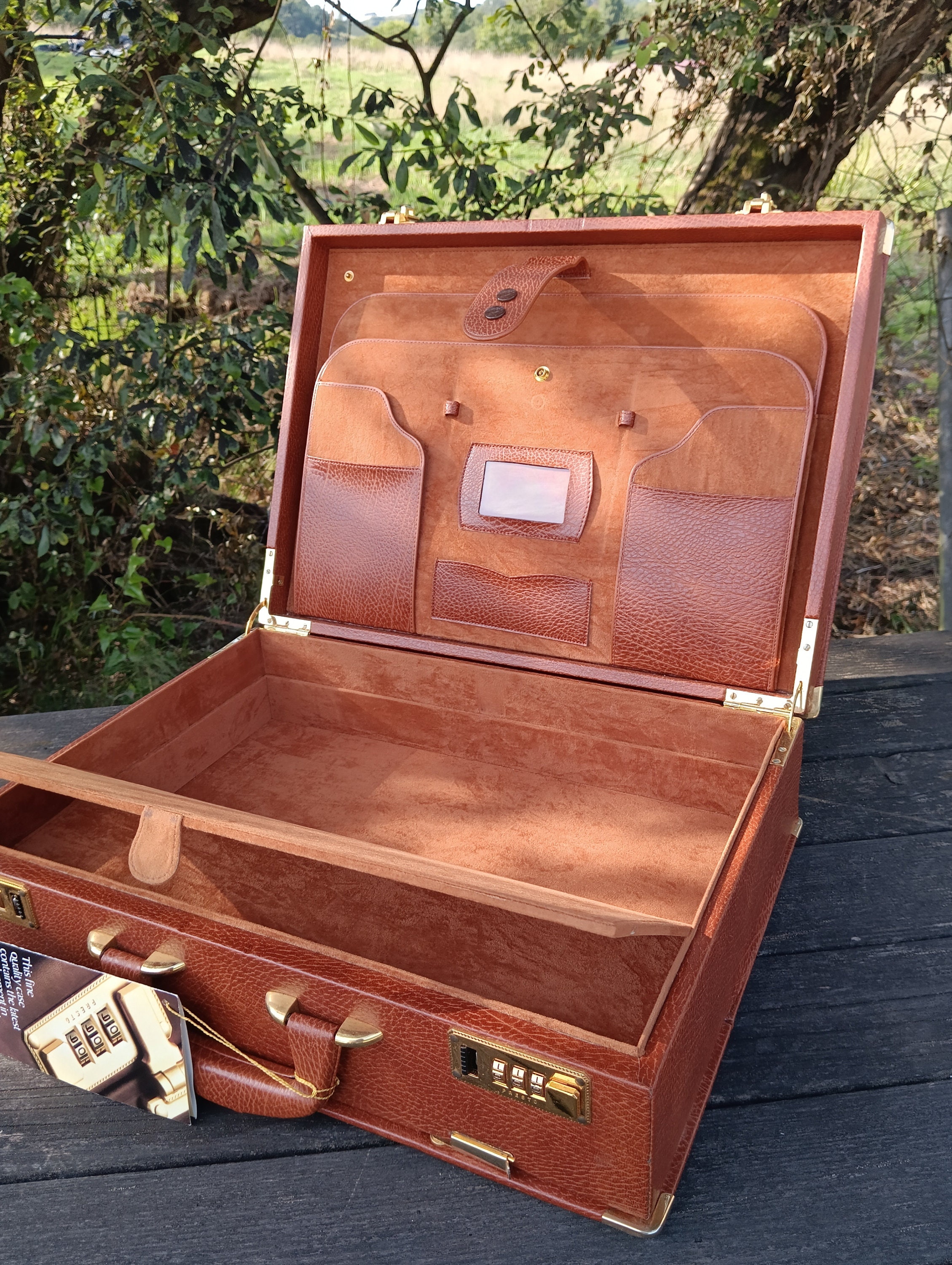Vintage Presto Luxury Leather Briefcase. 90s. Executive Vintage Presto Luxury Leather Briefcase. 90s. Executive