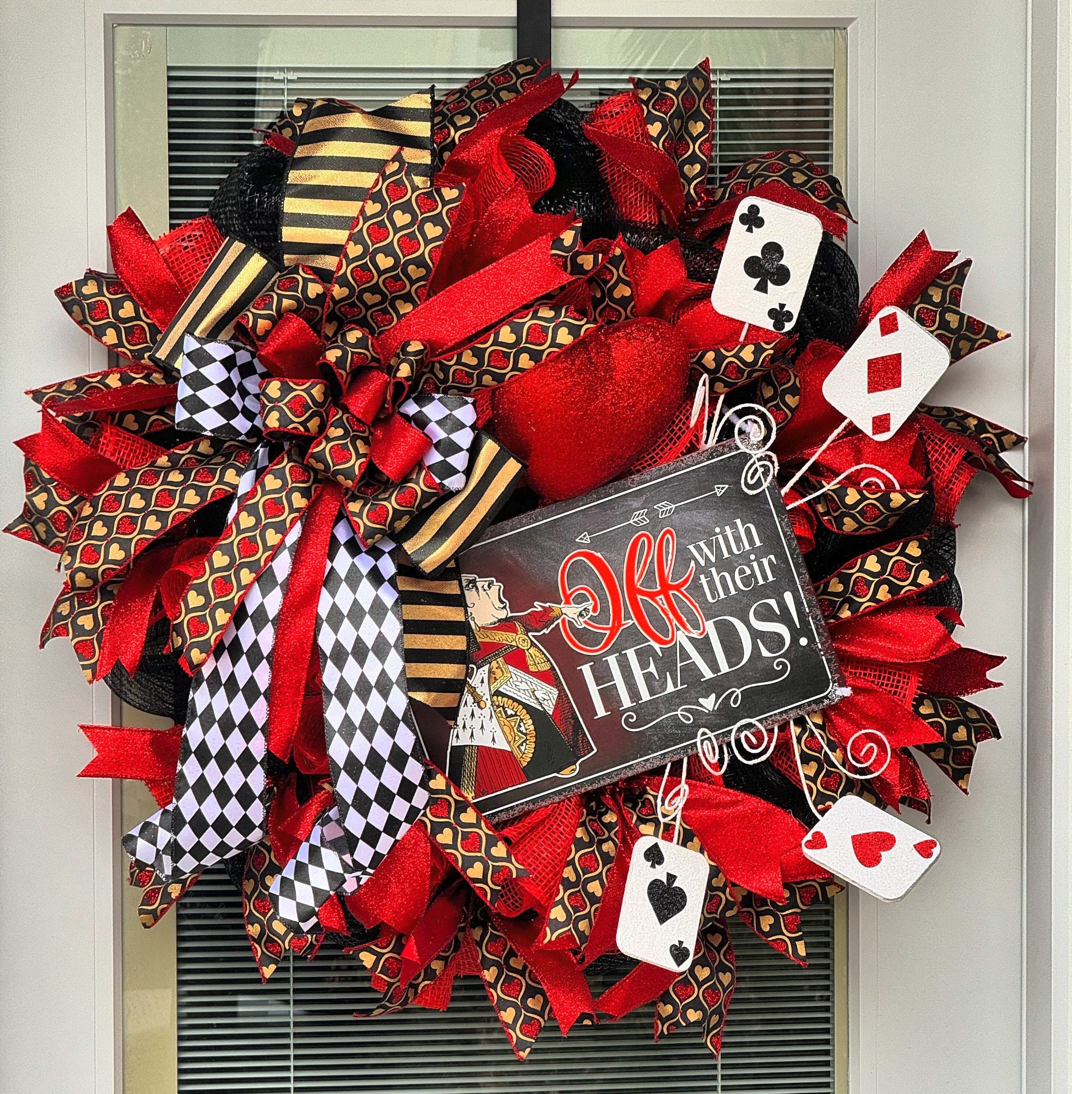 Glitzhome 17.75 in. H Valentine Fabric Heart Wreath 2019400013