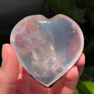 Girasol Rose Quartz Heart - High Grade (0.45lbs)