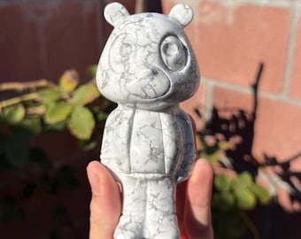 Scultura in cristallo dell'orso della laurea di Kanye West - Howlite (1 libbra)