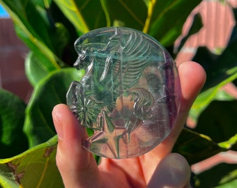 蛍石九尾狐（ドラゴンの紋章付き） - 宝石グレード - Etsy 日本