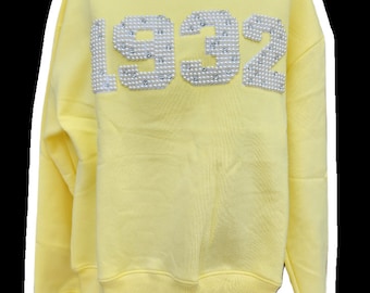 Gelber Chi Eta Phi 1932 Perlenpullover