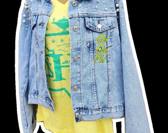 Chi Eta Phi Perlen Jeansjacke