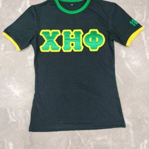 ¡Camisa bordada Chi Eta Phi!