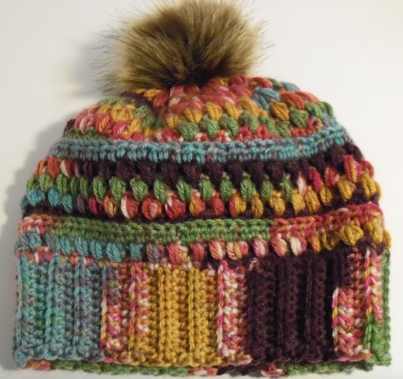 Young Unisex Hat, Crochet Hat With Faux Fur Pompom Removable  display picture 2