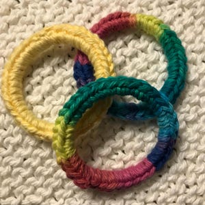 Handmade Cat Toy (group of 3), Crochet Cat Toys, Easter Pet Gifts, Crochet Ring Toys, Cat Toys, Handmade Kitten Toys, Pet Toys, Kitten Toys