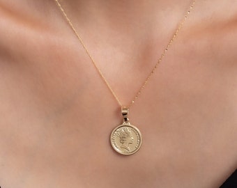 14K Real Solid Gold II Queen Elizabeth Minimalist Vintage