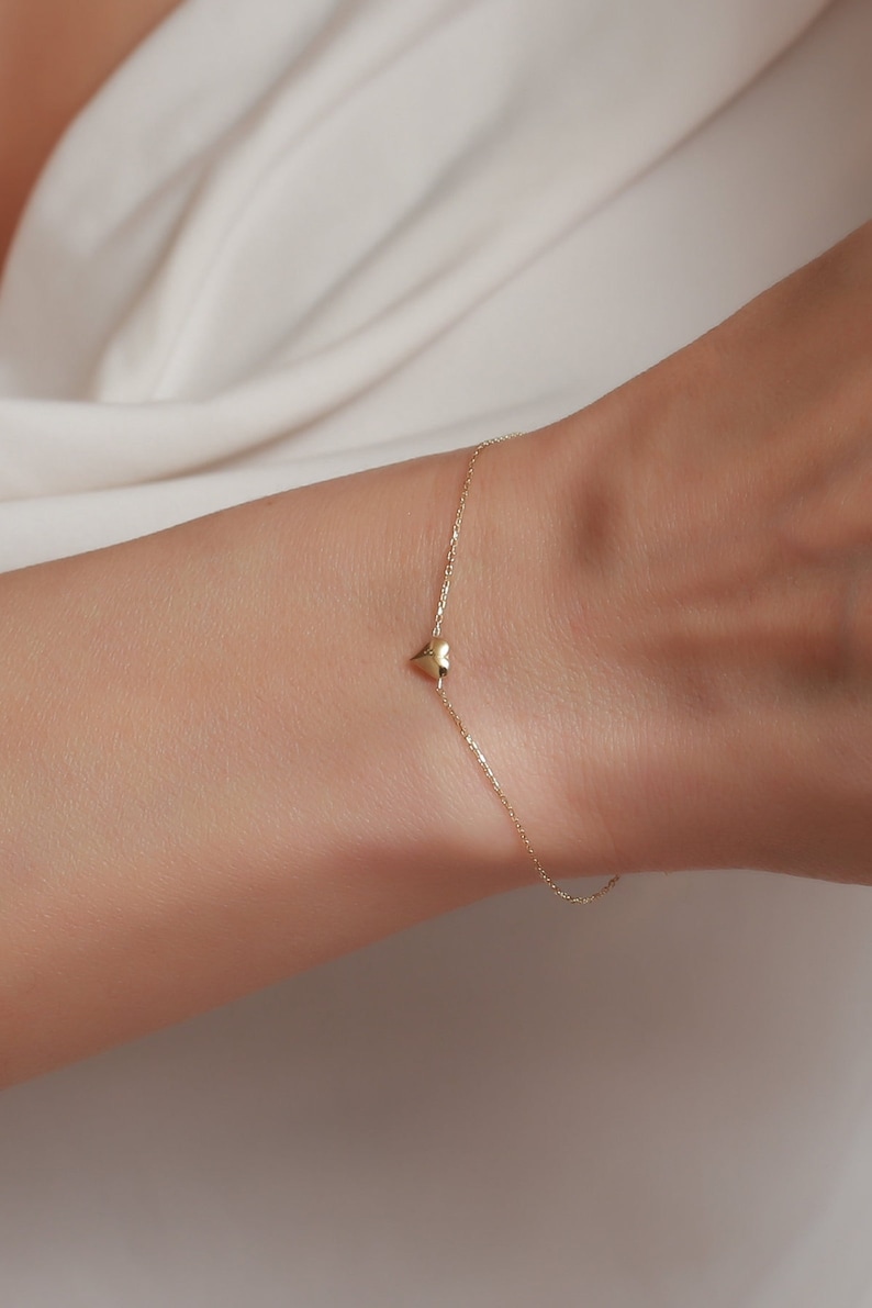 14K Gold Minimalist Heart Bracelet for Women,Solid Gold Bracelet,Tiny Heart Bracelet, zdjęcie 2