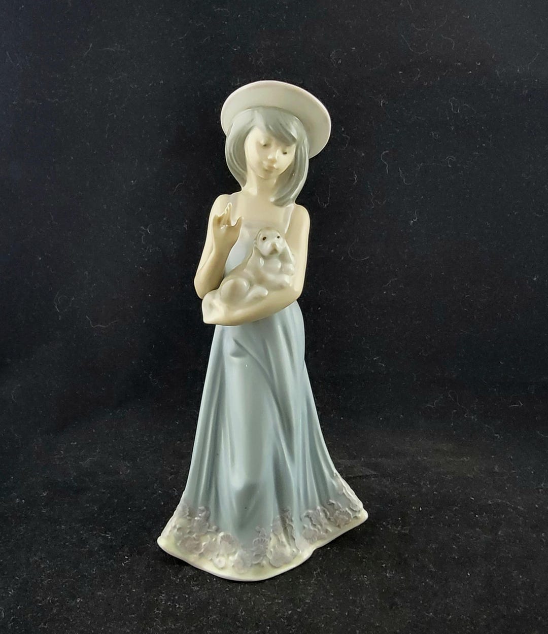 Lladro 少女像 ホワイト il_1080xN.6816441211_qcno.jpg