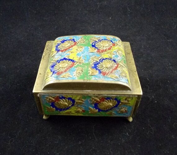 七宝焼 金工 銅胎 花紋様宝石箱白花詰中国小箱 ジュエリーボックス風水