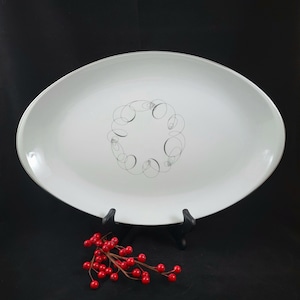 TEMPO Meito Platters White Platinum Trim Swirl MCM set of 2