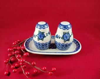 Polish Pottery Stoneware Salt and Pepper Shaker 3 pc Set