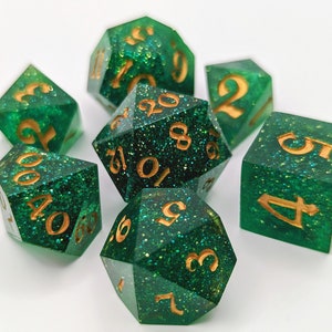 Druid&#39;s Dream - 7 Piece Handmade Resin Sharp Edge Dice Set
