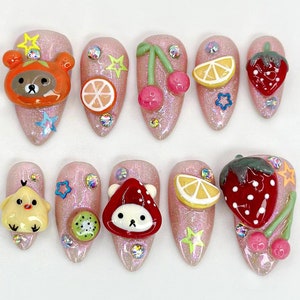 Uñas postizas con dibujos kawaii / Diseño de fresa y cereza / Uñas con divertidos animales kawaii / Uñas con purpurina hechas a mano / Arte de uñas kawaii divertido / JB585HC