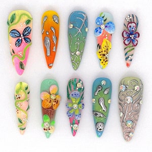 Summer Garden Press-On Nails | Artistic Floral And Butterfly Nail Art | Bold Artistic Fake Nails | Perfect for Special Occasions | JB507YV