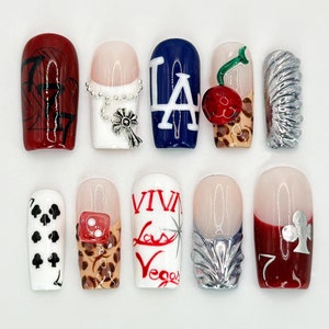 LA Street Vibe Drücken Sie auf die Nägel | Luxus Nageldesign mit LA, Würfel & Karten Designs |  Benutzerdefinierte Vegas Style Nagel-Set | Handgefertigte Nailart | JB553HK