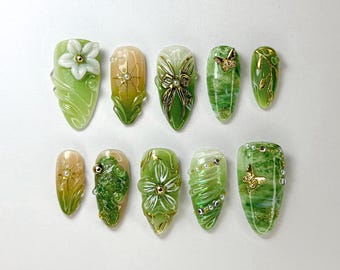 Hand-Painted Forest Green Press On Nails | Botanical Nail Design | Green Nature-Inspired Nails | Green Nature-Inspired Nails | JB705HK