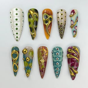 Aliencore Abstract Press on Nails | Abstract Eye Design Nail Art | Weird Aliencore Nail Design | Eccentric Cosmic Nail Set l JB747HC