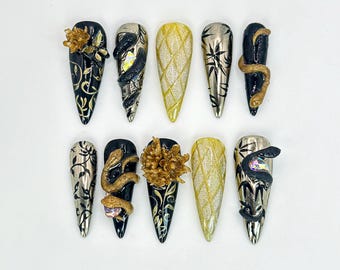 Unique Snake-Inspired Press On Nails | Handmade Snake-Inspired Black & Gold Nail Set | Elegant 3D Snake Design | Long Stiletto Nail |JC637HC