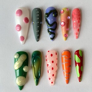 Kleurrijke natuurpers op nagels | Gratis stijl 3D-gelamandelnagels | Trendy nagelset | Nepnagels laten vallen | Laat je stijl zien | JC124S