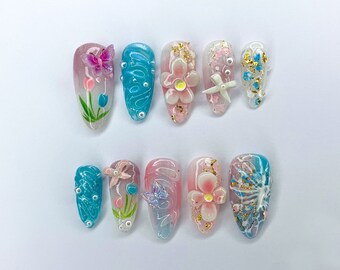 3D スプリング ガーデン プレスオン ネイル | 花、蝶、ゴールドの