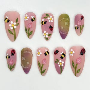 Bee & Ladybug Garden Press On Nails | Spring Floral Tulip Nail Art | Pastel Ombre Flower Nail Design | Cute Garden Insect Nails | JC826HC
