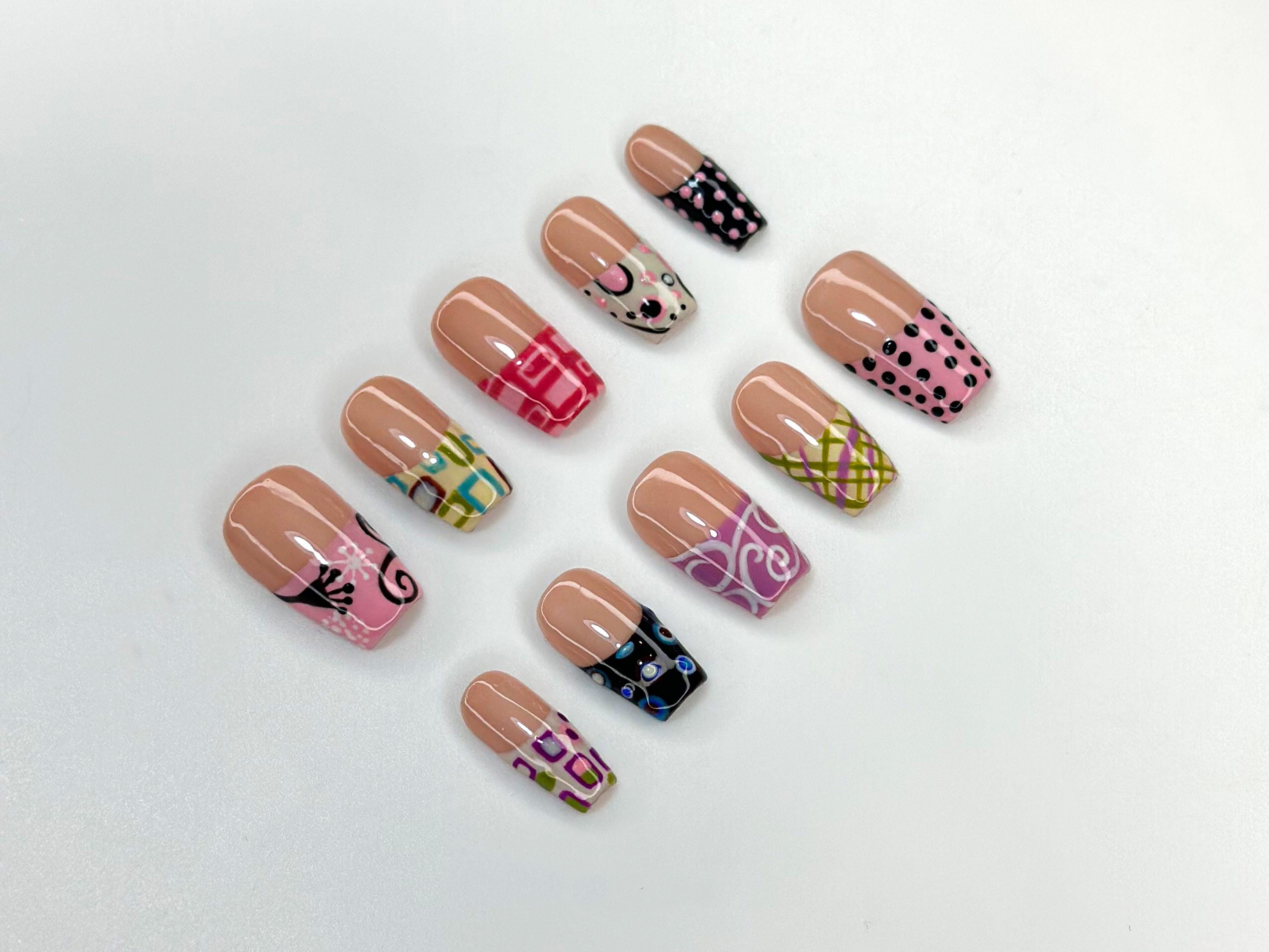 カラフルレトロプレスオンネイル | Y2Kポップアートネイルセット