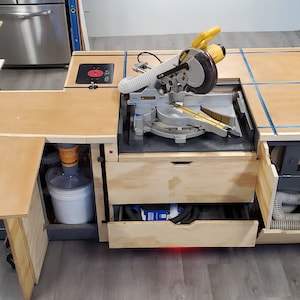 PDF Multitool mobiele werkbankplannen | Flip-top verstekzaag | Tafelzaag Schuifplank | Routertafel | Schuifplank met verbindingsstuk | DeWalt | Kreg |