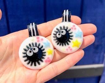 Soot Sprite Glass Pendant with Star Snacks