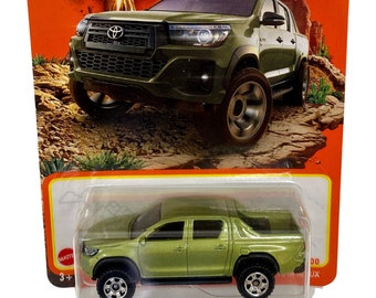 Matchbox - 2018 Toyota Hilux (green colour) - (40/100)