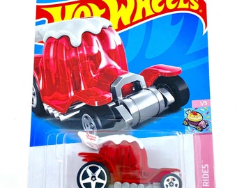 Dessert Drifter (red) Hot Wheels Sweet Rides 2023 (1/5
